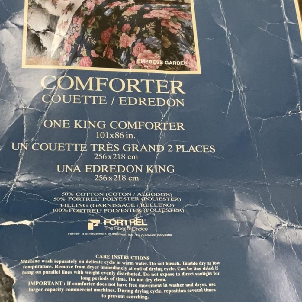 🌸 Vintage ‘Empress Garden’ king comforter. Never used. Rare pattern. - Picture 16 of 16
